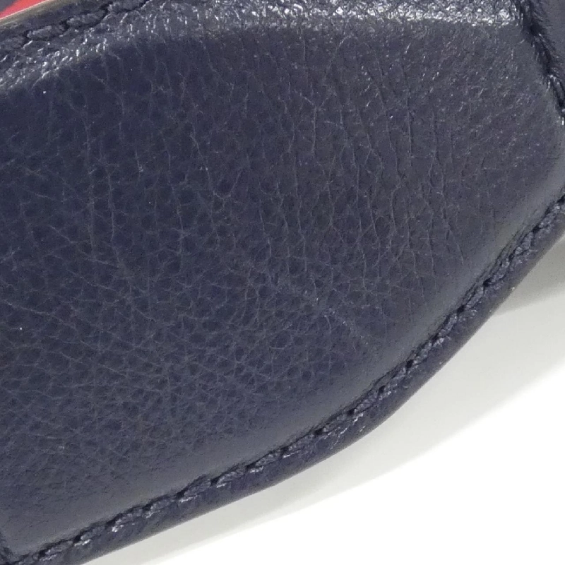 Gucci 725696 AABDH Túi đeo vai - Hàng hiệu Chính hãng 768985