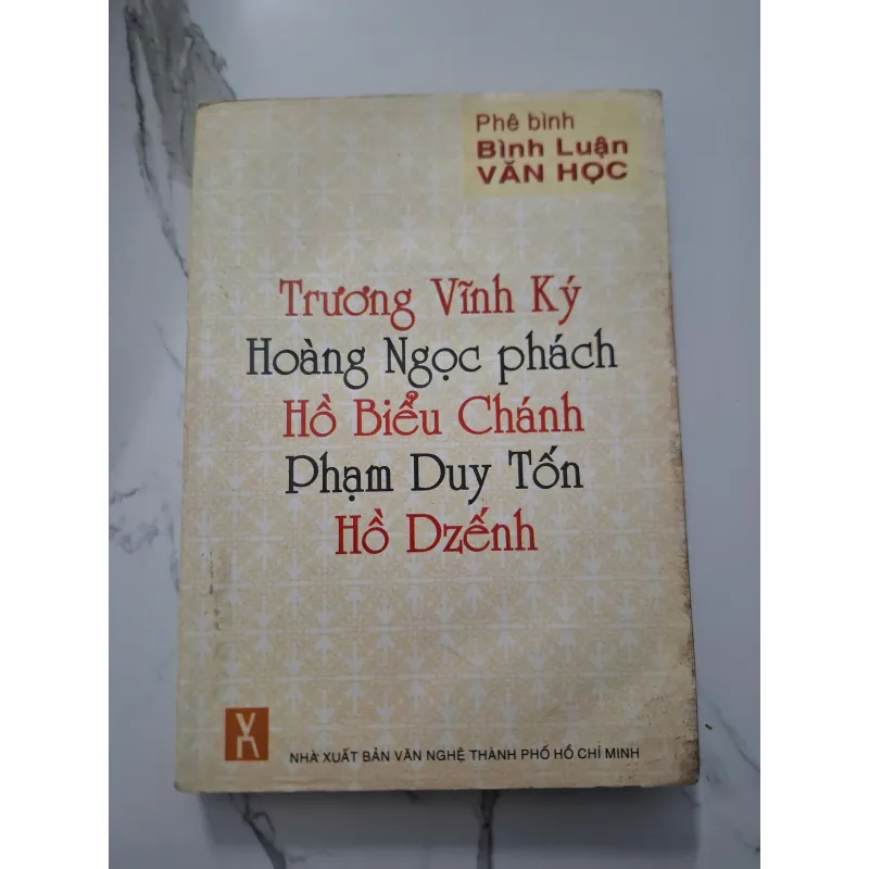 Phê bình – Bình luận Văn học 758881