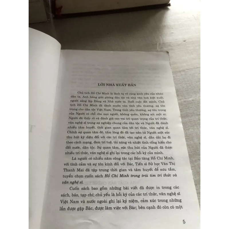 Hồ Chí Minh trong trái tim trí thức và văn nghệ sĩ 782131