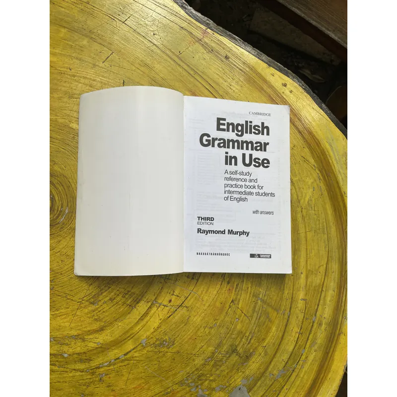 ENGLISH GRAMMAR IN USE- RAYMOND MURPHY 602655