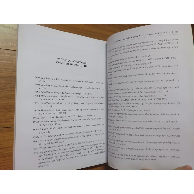 Sách: Giáo sư Hoàng Phê với Tiếng Việt và chuẩn hoá Tiếng Việt - Viện ngôn ngữ học 736857