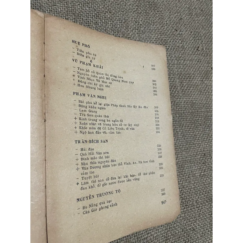 Thơ văn Việt Nam 1958-1920 593011