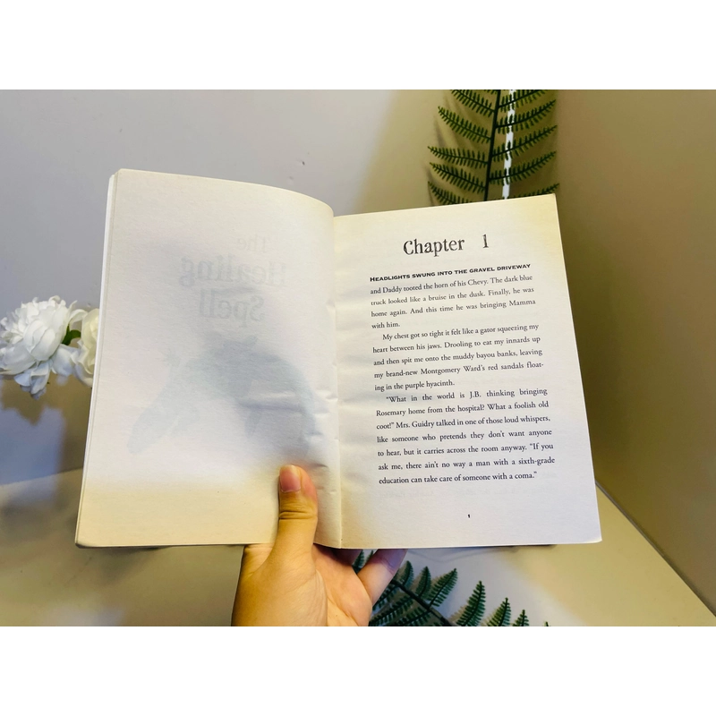 [Sách tiếng Anh 2hand] Like new 90% - The Healing Spell - Kimberley Griffiths Little 494111