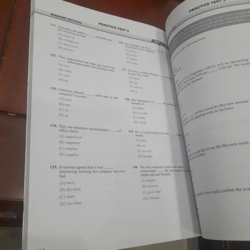 Simply TOEIC 5 Practice Tests (kèm CD) 930910