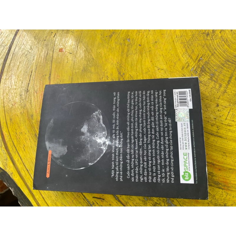 Thế giới bị quỷ ám- khoa học như ngọn nến trong đêm- Carl Sagan 538957