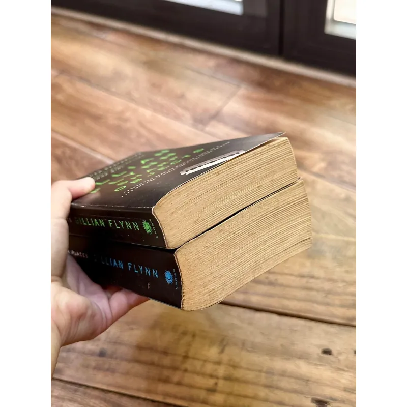 Combo Sách Tác Giả Gillian Flynn - Dark Places & Sharp Object (Sách Nguyên Tác Tiếng Anh) 728430