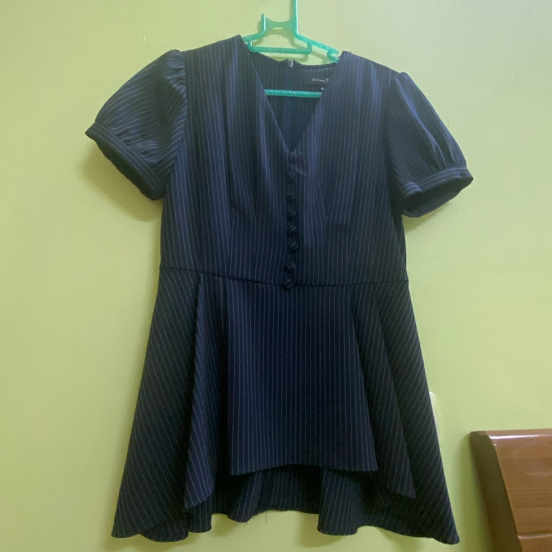 Áo sơ mi hãng Ivy size M còn mới 220201