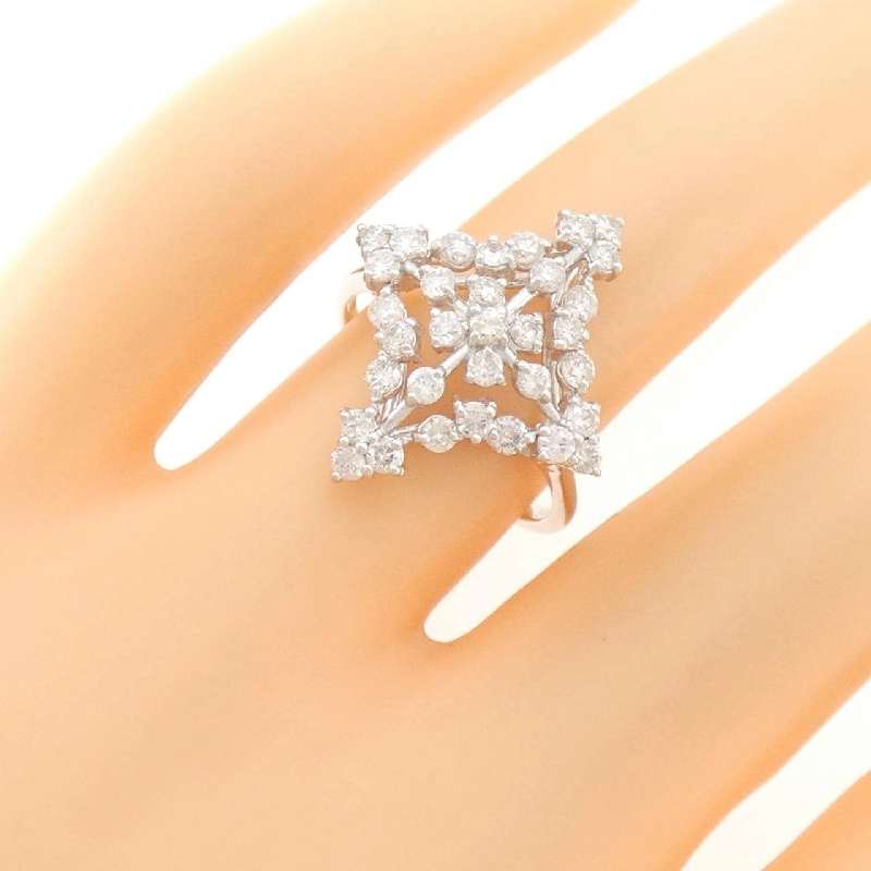 Nhẫn kim cương K18WG 1.00CT 672494