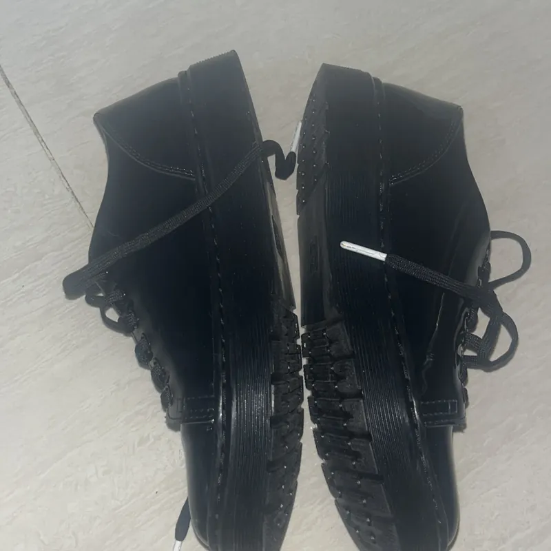 Dr. Martens Dante Patent Black 702877