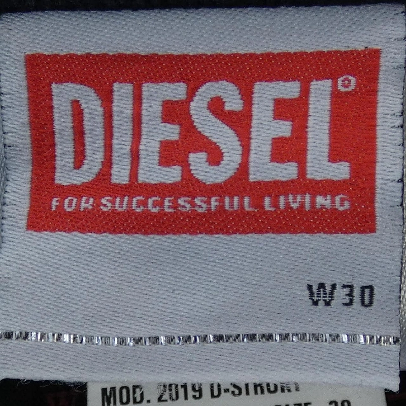 Quần jeans DIESEL - Hàng hiệu Authentic 891072
