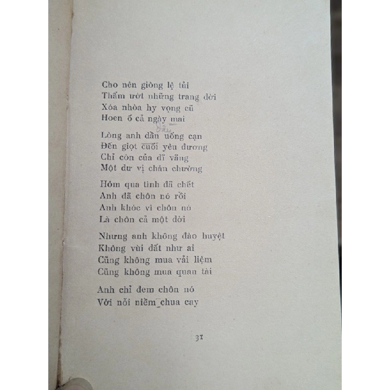 TA ĐỢI EM TỪ BA MƯƠI NĂM - VŨ HOÀNG CHƯƠNG ( SÁCH ĐÓNG LẠI BÌA , KO CÒN BÌA GỐC ) 304370
