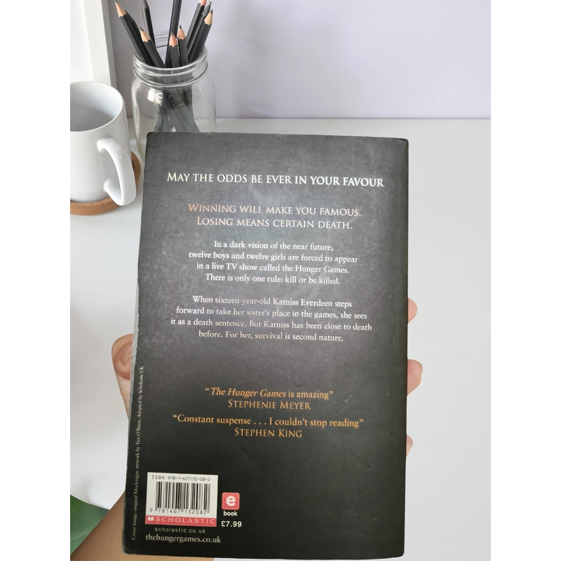 [Đặt Sách – Nhận Lì Xì][The Hunger Games by Suzanne Collins] 377847