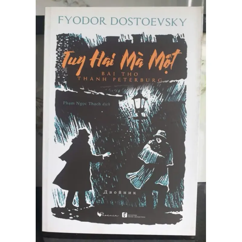 Tuy Hai Mà Một - Bài Thơ Thành Peterburg 716545