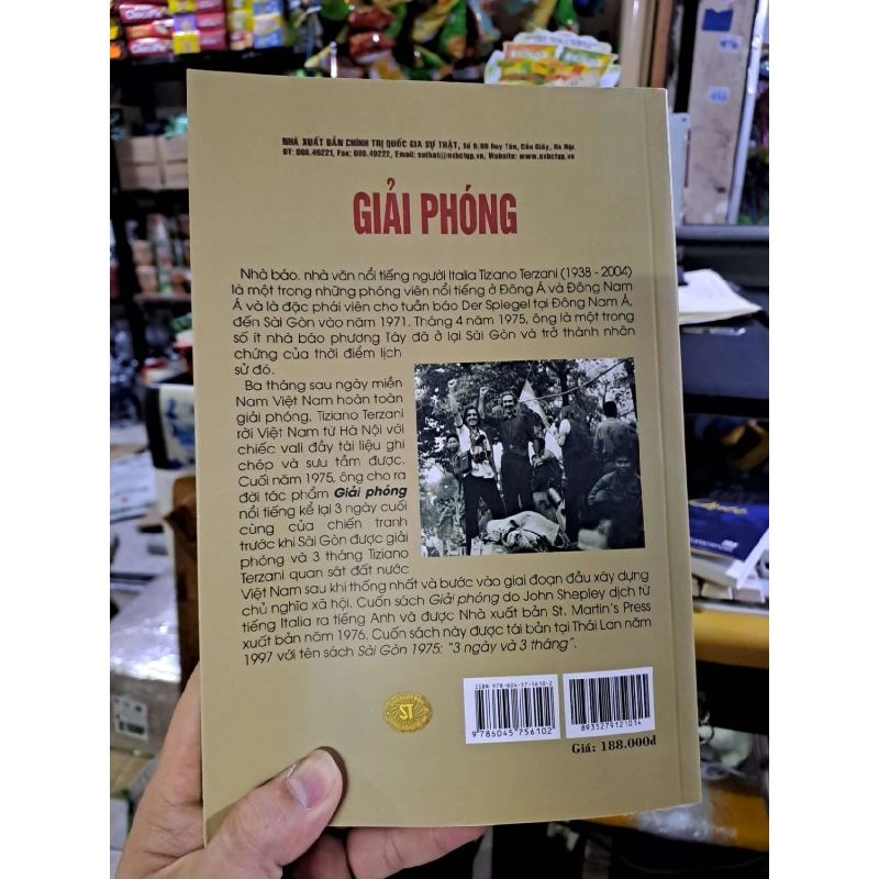 Giải phóng - Terzani LỊCH SỬ - CHÍNH TRỊ - TRIẾT HỌC VAVO0910 920429
