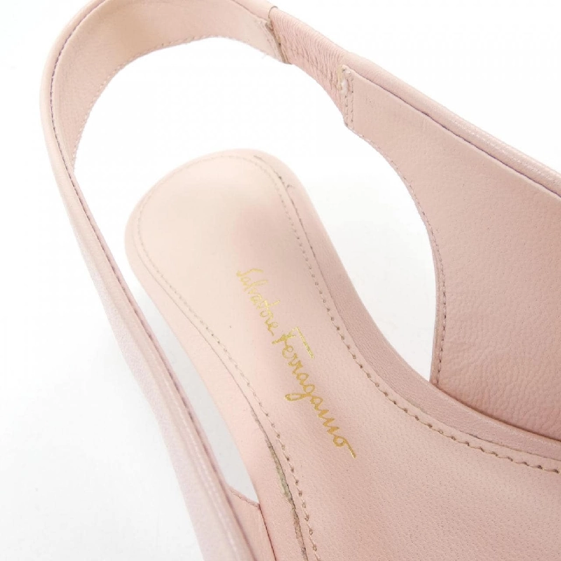 Giày cao gót SALVATORE FERRAGAMO VIVA SLING - Hàng hiệu Chính hãng 830214
