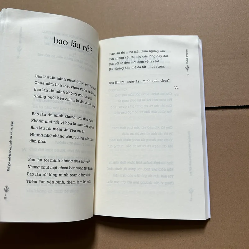 Thế giới mênh mông buồn vui cất vào lòng 693965