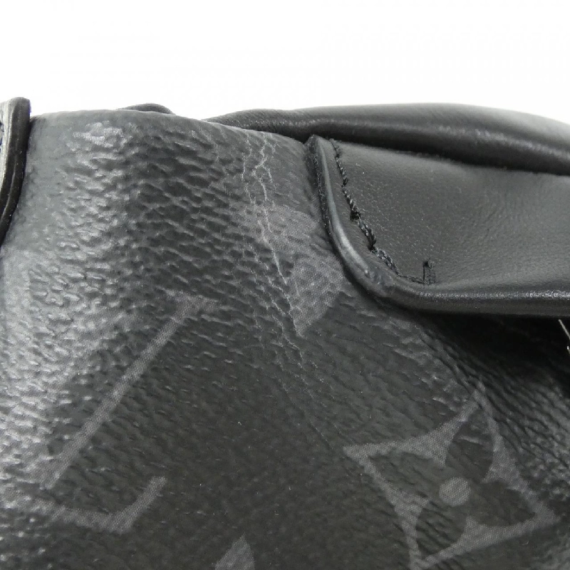 Túi đeo chéo Louis Vuitton Monogram Eclipse Discovery M44336 613329