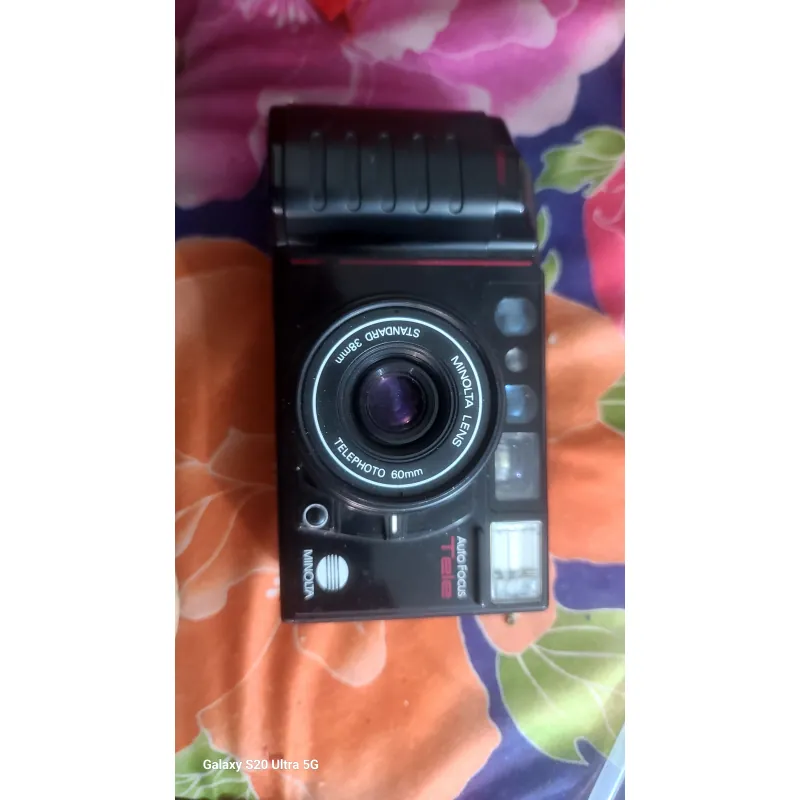 Máy ảnh quay film cổ điển Miniolta 787623