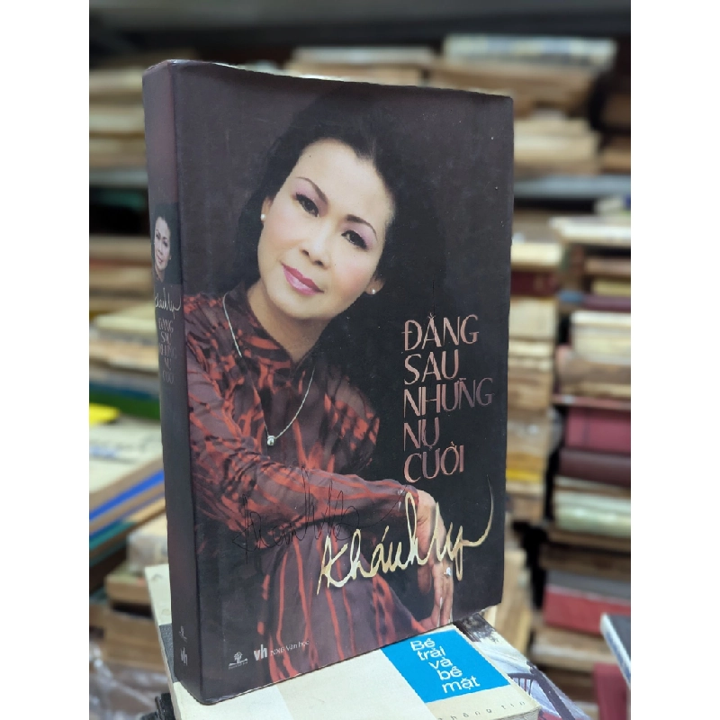 Đằng sau những nụ cười - Khánh Ly 196224