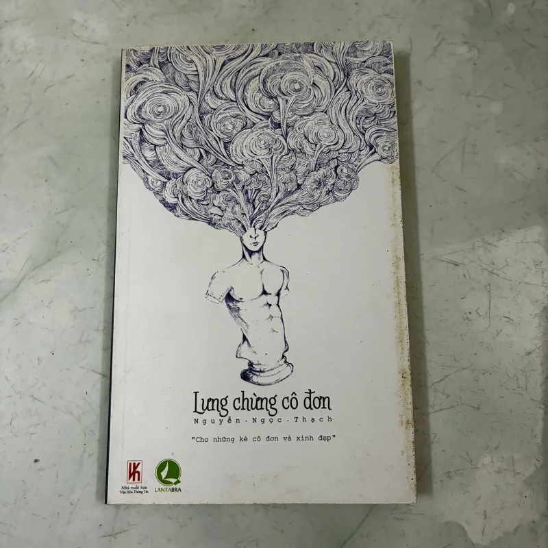 Lưng chừng cô đơn 1039405