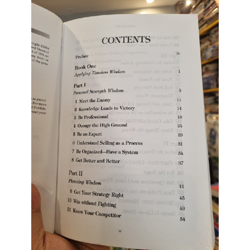 SUN TZU STRATEGIES FOR SELLING : How To Use The Art Of War To Build Lifelong Customer Relationships - G.A. Michaelson & Steven W. Michaelson 198103