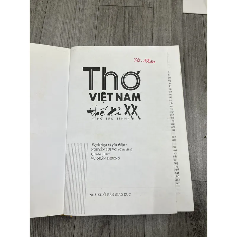 Thơ Việt Nam thế kỷ XX- Thơ trữ tình. 8b2 738651