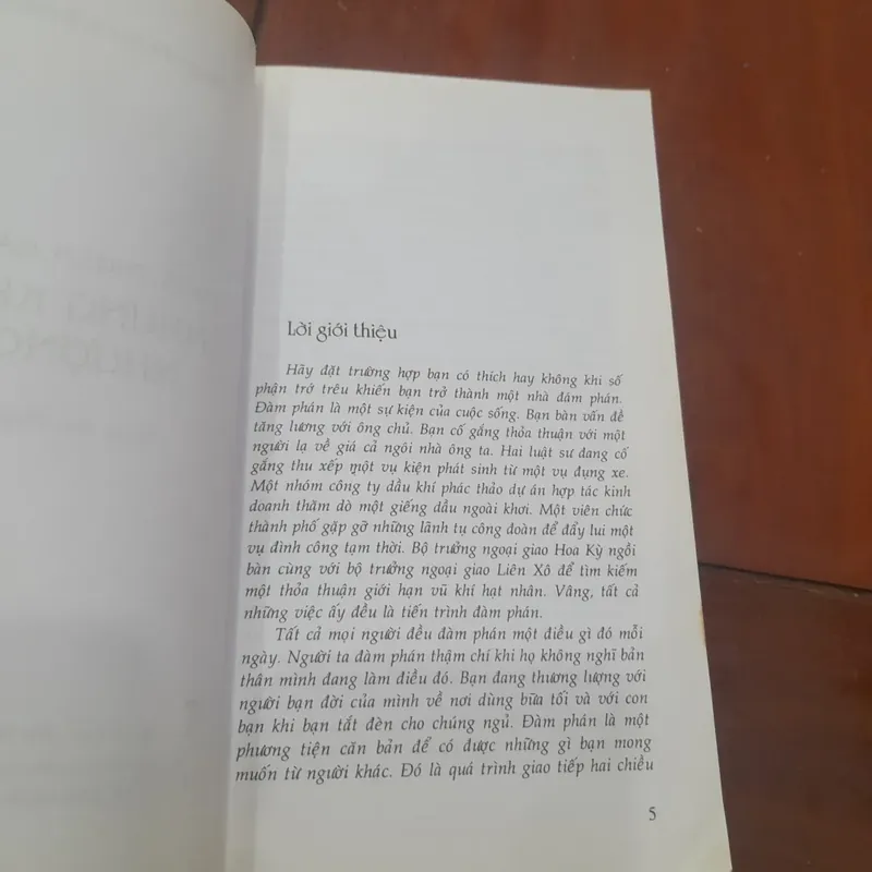 Roger Fisher, William Ury - THỎA THUẬN ĐÀM PHÁN nhưng KHÔNG NHƯỢNG BỘ 562458