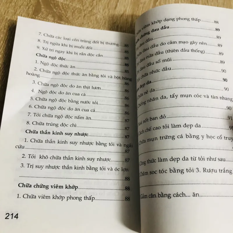 TỎI VỚI SỨC KHỎE CON NGƯỜI - 400 BÀI THUỐC TRỊ BỆNH  1017594