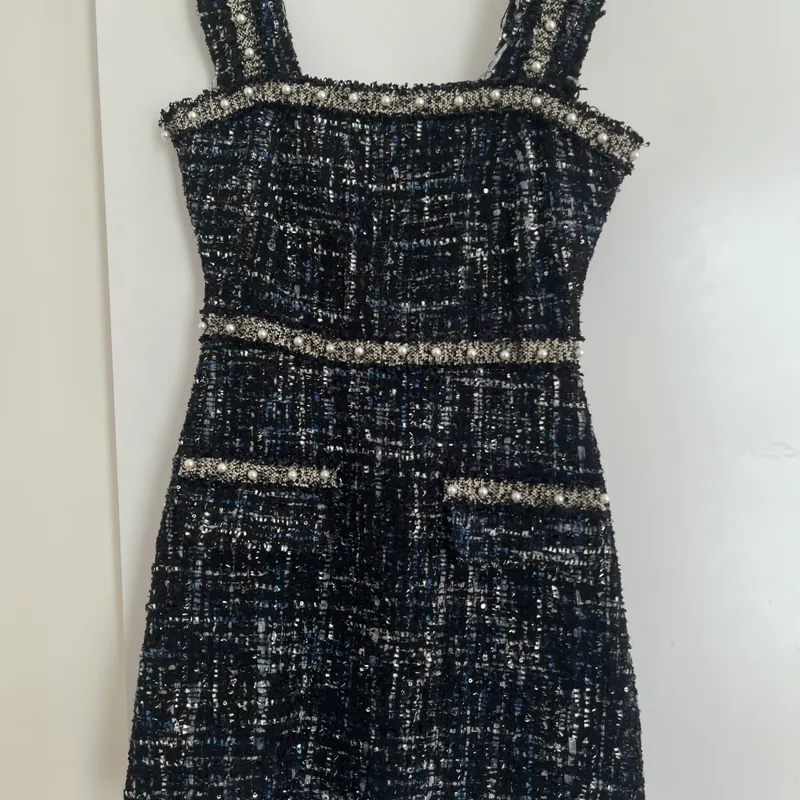 Váy dự tiệc có nhũ lấp lánh, sz M, còn mới 564552