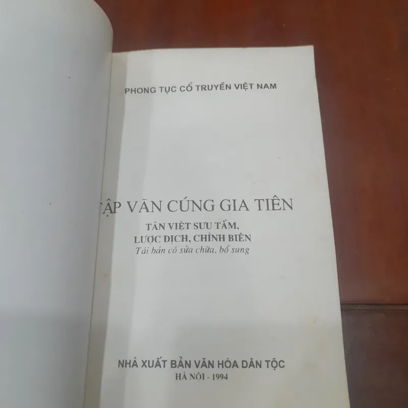Tập VĂN CÚNG GIA TIÊN 565329