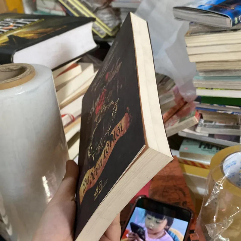 Ba Đêm Tội Lỗi của tác giả Anne Mallory 1000676