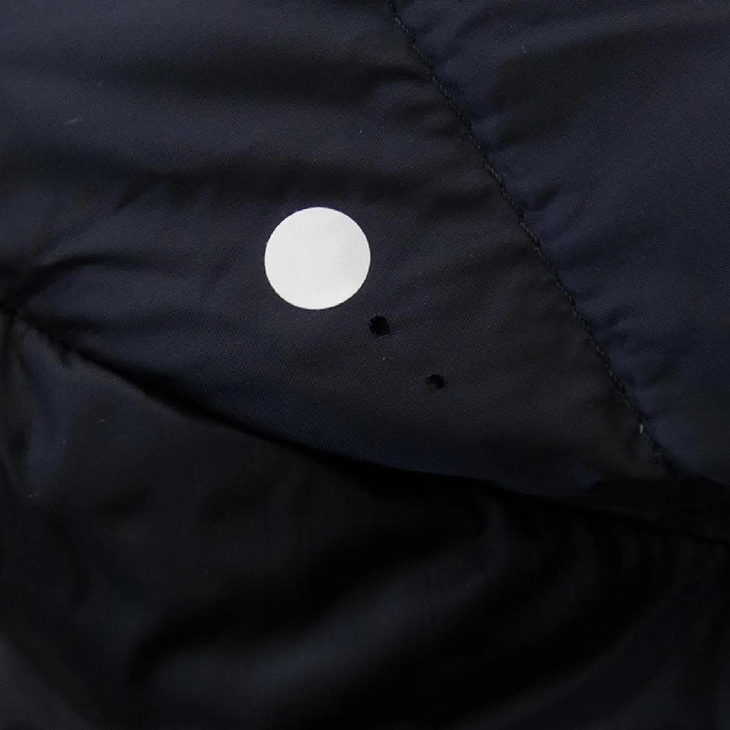 Áo khoác lông vũ MONCLER 635700
