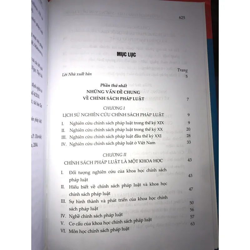 Chính sách pháp luật - Những vấn đề lý luận và thực tiễn 704325