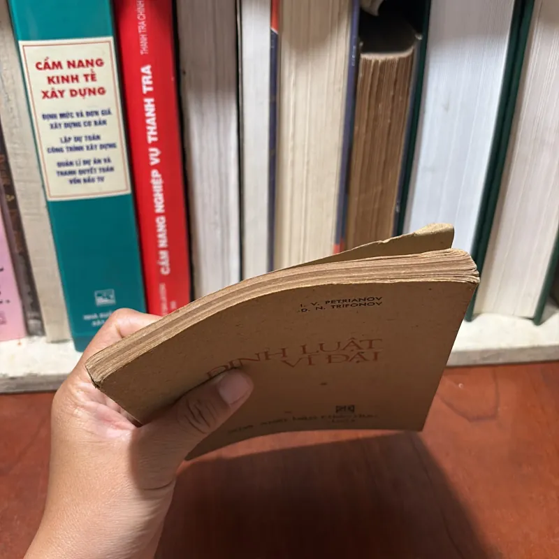 II Sách Khoa Học: Định Luật Vĩ Đại - 1984 755432