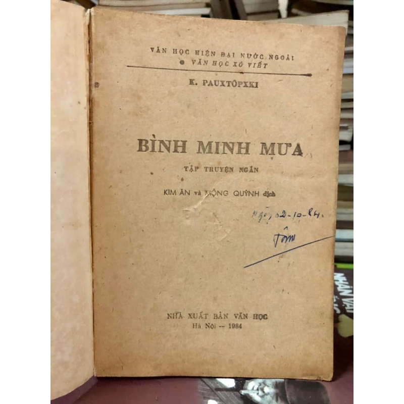 Truyện ngắn Bình minh mưa - K.Pauxtopxki 305489