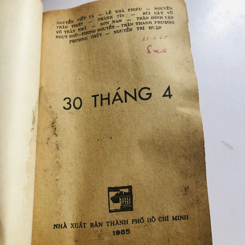 Ba mươi tháng tư  571903