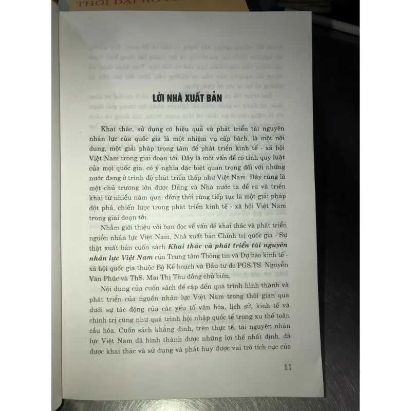 Khai thác và phát triển tài nguyên nhân lực Việt Nam 756088