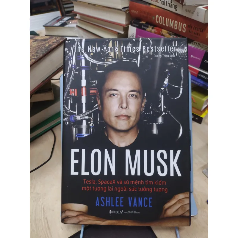 Sách: Elon Musk, Tesla, SpaceX và sứ mệnh tìm kiếm một tương lai ngoài sức tưởng tượng B2 755638