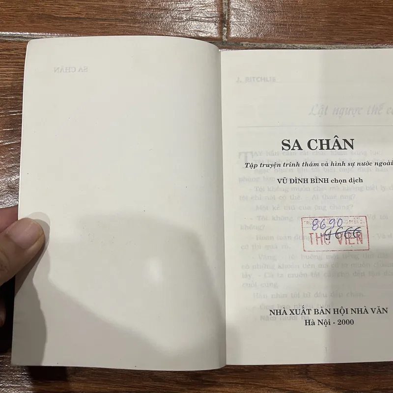 Sa chân - Tập truyện trinh thám, hình sự nước ngoài (k3) 607511