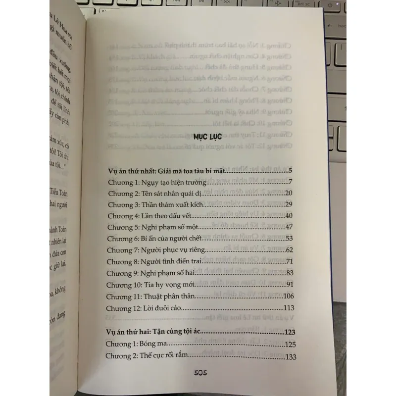 NHẬT KÝ SĂN ĐUỔI TỘI ÁC - DỊCH GIẢ: PHONG VŨ 779076