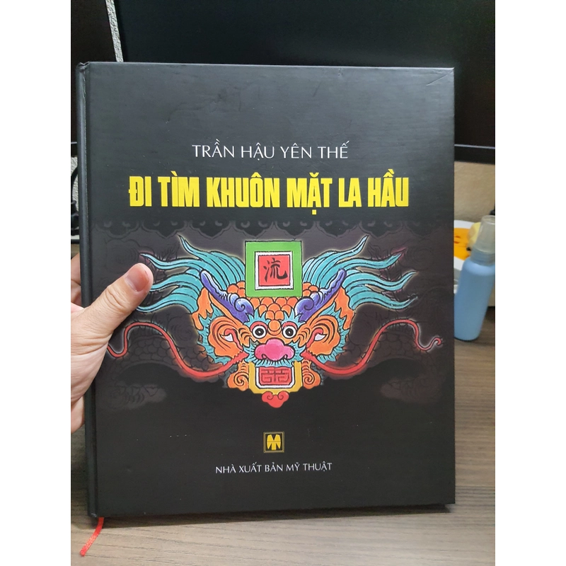 Đi tìm khuôn mặt la hầu 499395