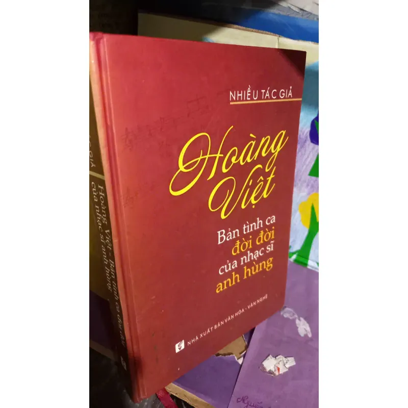 hoàng việt bản tình ca 1018754