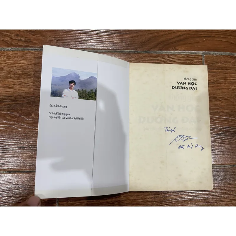 KHÔNG GIAN VĂN HỌC ĐƯƠNG ĐẠI - ĐOÀN ÁNH DƯƠNG (7) 595772
