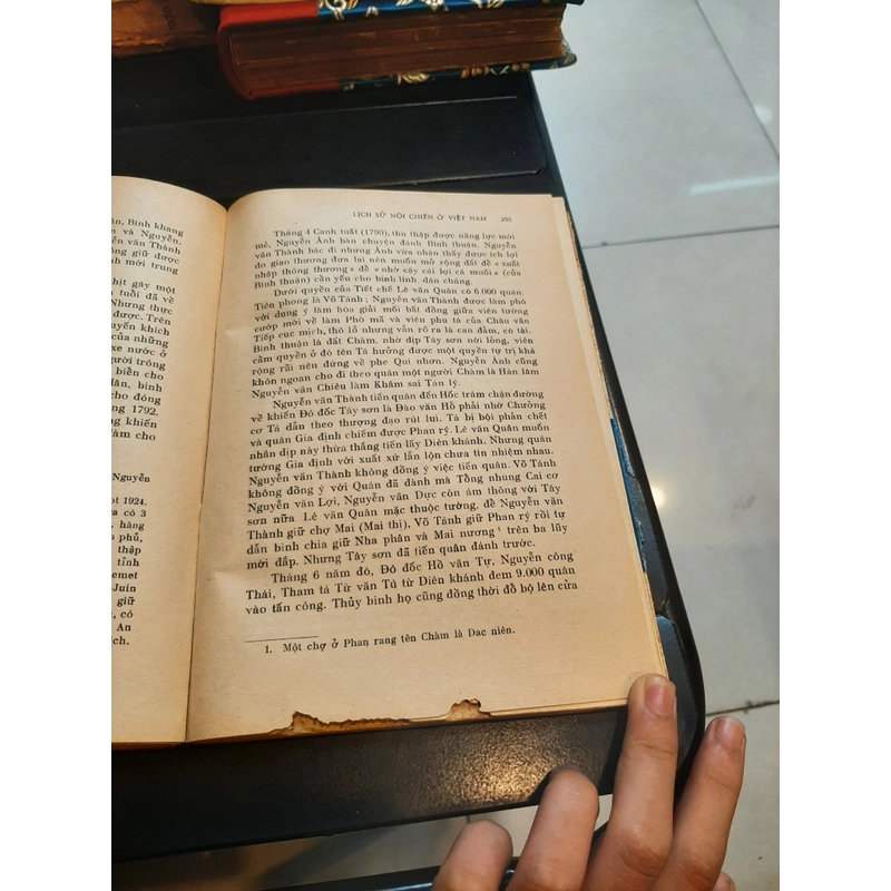 Lịch sử nội chiến ở Việt Nam từ 1771 đến 1802 - TẠ CHÍ ĐẠI TRƯỜNG 299878