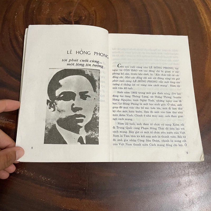 II Tựa sách: Những Anh Hùng Tuổi Trẻ - 2001 461864