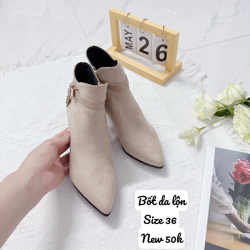 Bốt da lộn size 36 465937