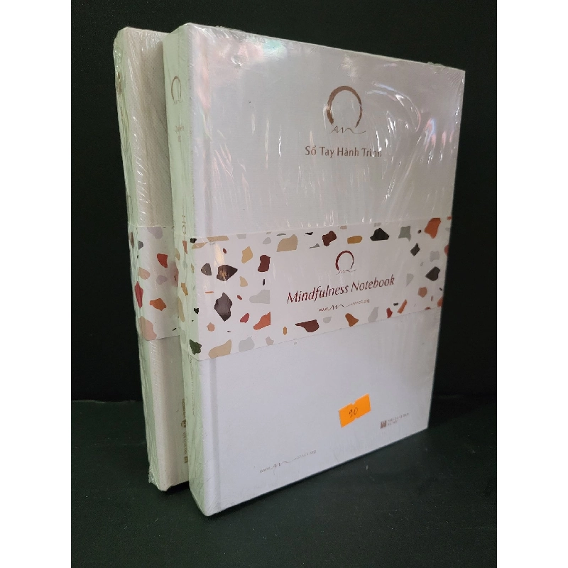 Sổ tay hành trình (bìa cứng) mới 95% bẩn nhẹ, có seal HCM3004 TÂM LINH - TÔN GIÁO - THIỀN 919112