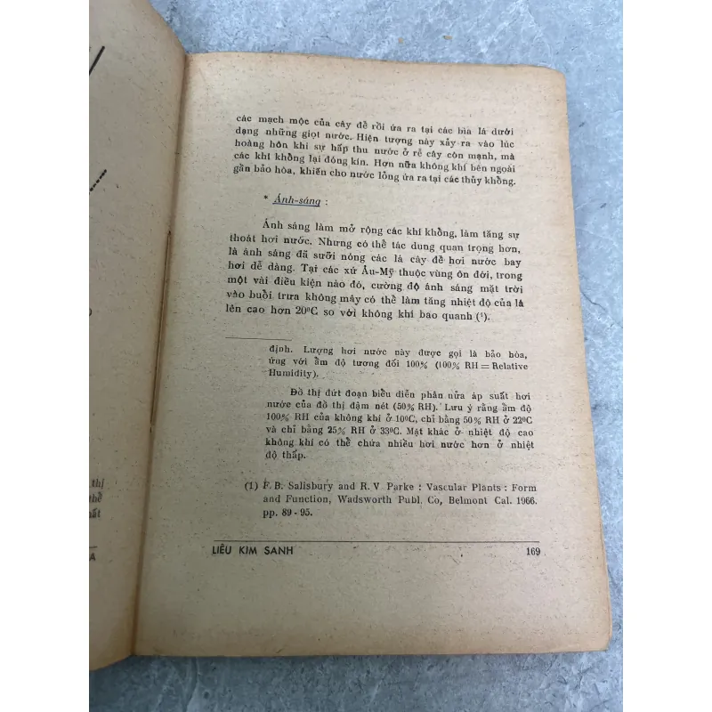 ĐẠI CƯƠNG VỀ ĐỊA LÝ HỌC THỰC VẬT LỤC ĐỊA - LIÊU KIM SANH 931474