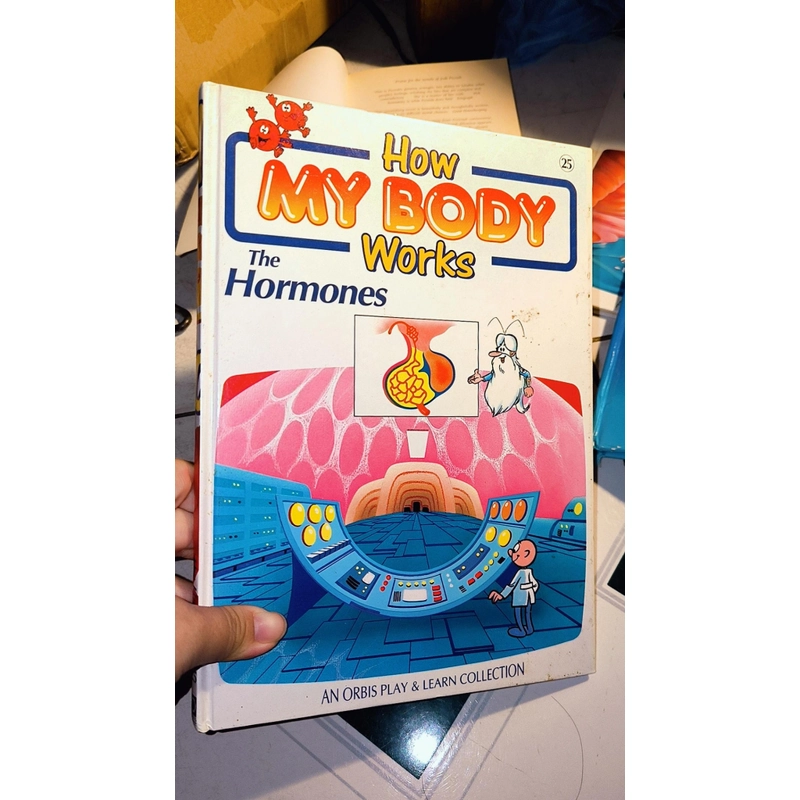 Sách tiếng Anh cho trẻ tìm hiểu về hormones - series How my body works 501693
