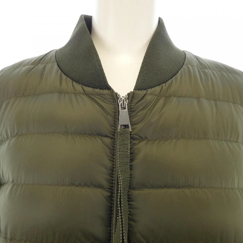 Áo khoác lông vũ MONCLER ROME 633228
